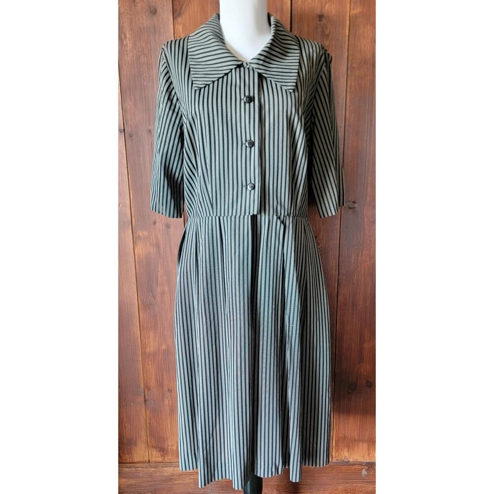 Vintage Miss Marilyn of Dallas 50s Black & White Striped Dress Collared Buttons